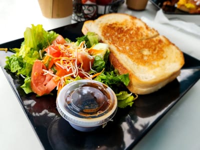 Carolina Coffee & Crumbs