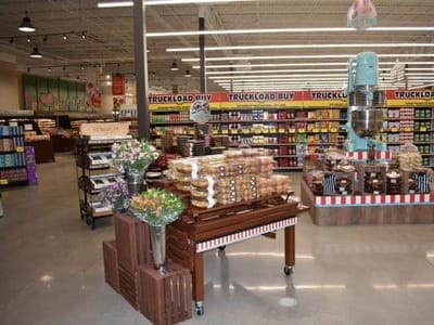Cash Wise Foods Grocery Store Bismarck North