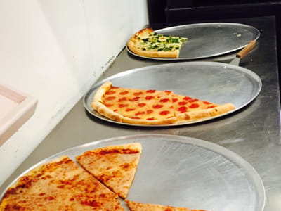 Castleton Pizza Place & Deli