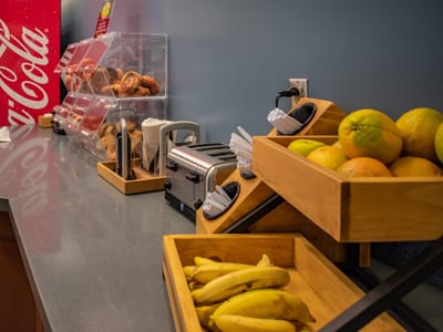 Cats Market & Cat Trax West