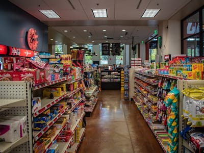 Cats Market & Cat Trax West