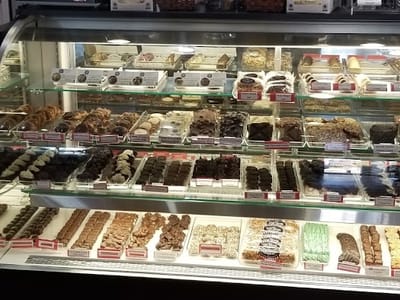 Cayucos Candy Counter