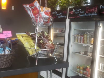 Center Le Point Cafe