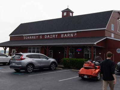 Chaney's Dairy Barn