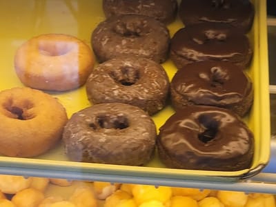 Charlie's Donuts & Coffee Shop