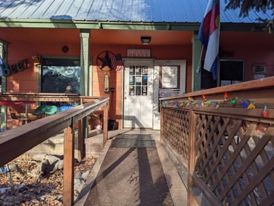 Chillin' Internet Cafe