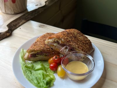 Chimney Cakes Bakery & Caffè