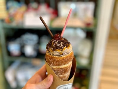 Chimney Cakes Bakery & Caffè