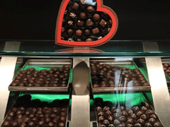 ChocMo Chocolatier & Café