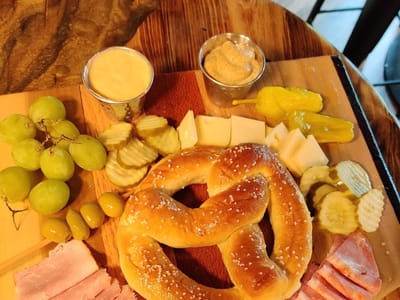 Christoff’s @ Seventy-Six