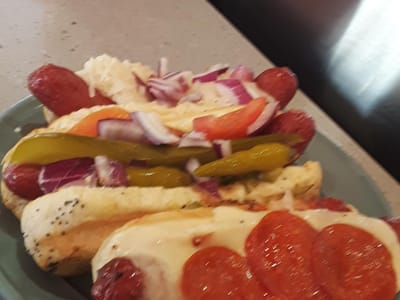 Chuck's Drive-Thru Diner)