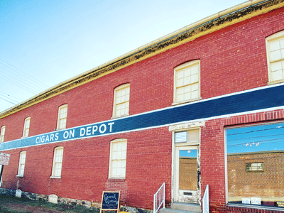 Cigars On Depot