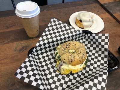 Cinnamon Bear Bakery & Deli