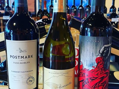 City Hall Cafe & Wine bar