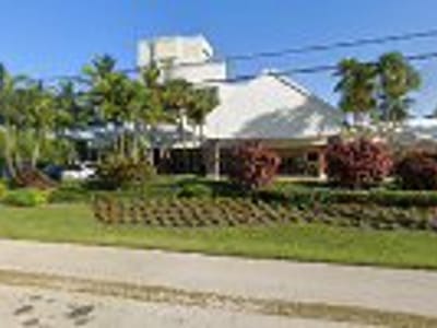 Coastal Cup and Lounge