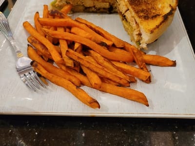 Coco's Cafe and Wine Bar