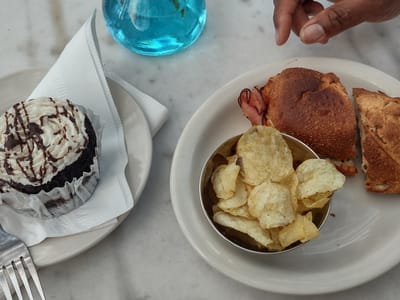 coffee bar Blue Door