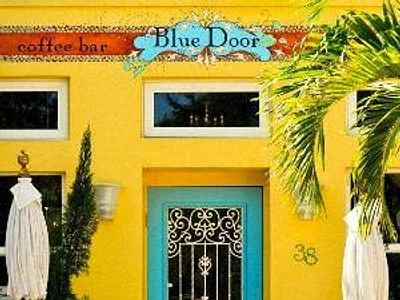 coffee bar Blue Door