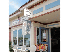 Coffee Tyme At The Beach