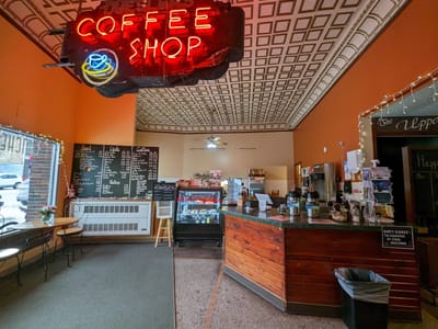 Common Ground Coffee Bar & Deli