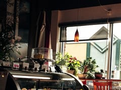 Common Ground Coffee & Cupcakes