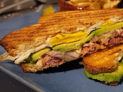 Common Grounds Bistro