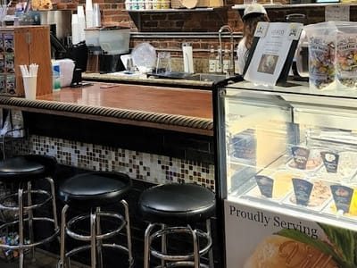 Common Grounds Coffee House & Desserts