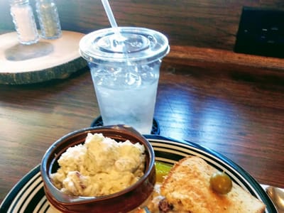 Common Grounds Coffee House