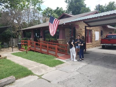 Common Grounds Coffeehouse