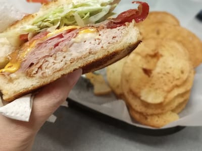 Corner Bagel Bakery & Deli