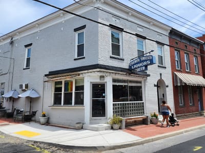 Corner Tavern and Cafe