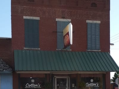 Cotton's Cafe