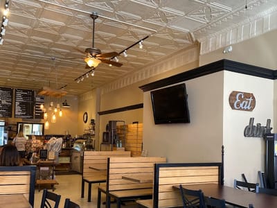 Crack Of Dawn bakehouse and market