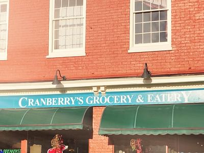 Cranberry's Grocery & Eatery
