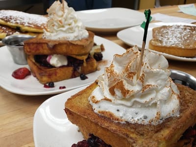 Crazy River Cafe & Deli