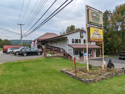 Crazy River Cafe & Deli