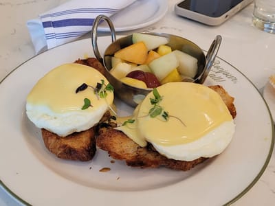 Croissants Bistro & Bakery