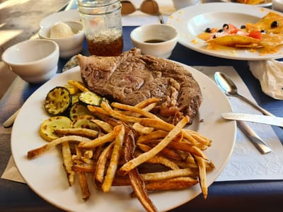 Crowbar Cafe & Saloon