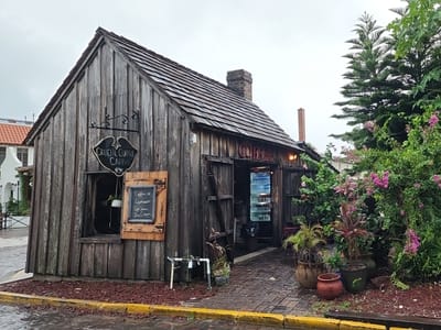 Crucial Coffee Café