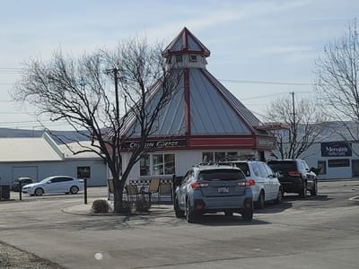 Cruisin Coffee South 1st