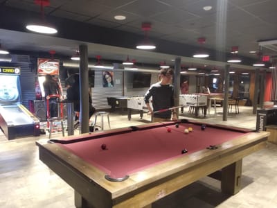 Crumbs on the Corner