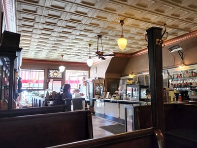 Cummings Candy & Coffee