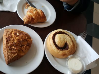 Cup'n Saucer Bakery & Cafe