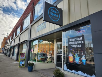 Cup n' Spoon Coffee & Frozen Yogurt Bar