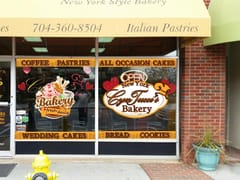 CynTucci's Bakery
