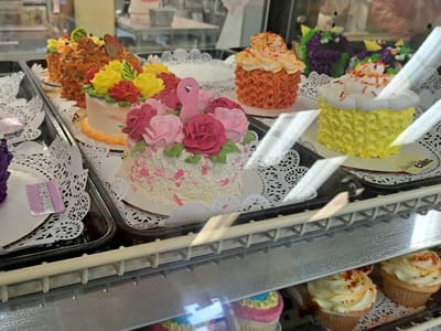 D D's Specialty Bakery Cafe