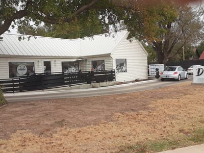 Da Vinci's Coffeehouse and Gelateria Central