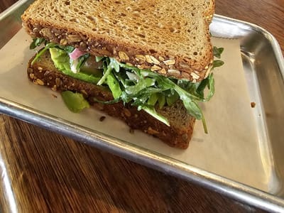 Daily Projects Coffee Bar & Eatery