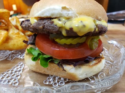 Daisy's Lunchbox Cafe and Bakery