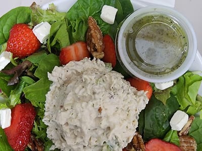 Daisy's Lunchbox Cafe and Bakery